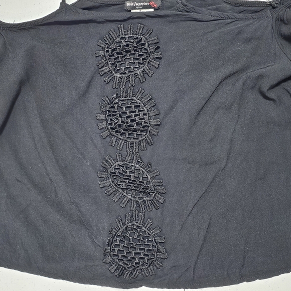 Vivid Importers Off The Shoulder Flare Bell Sleeve Boho Crochet Tank - Picture 3 of 8